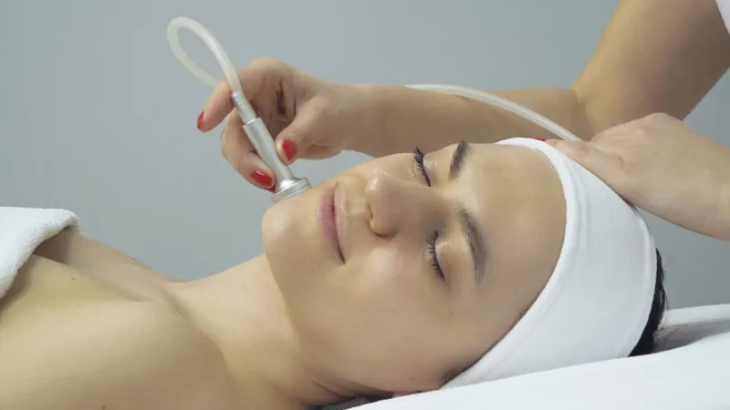 Oxygen Infusion Facial Therapy Benefits for Radiant Skin